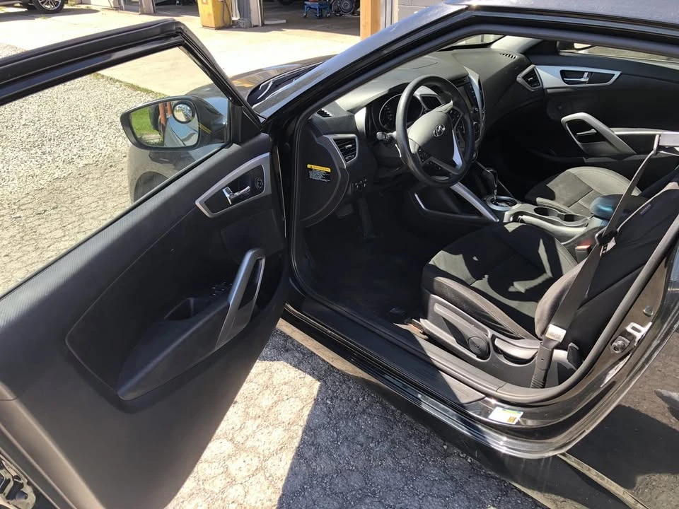 2016 Hyundai Veloster - Image 14 of 20