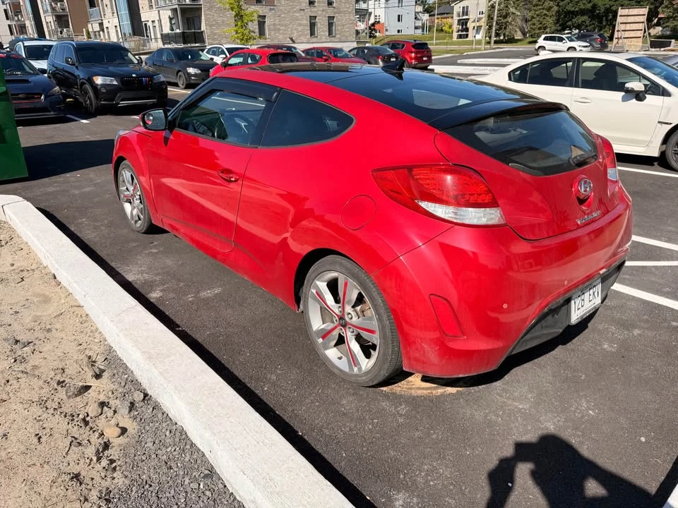 2016 Hyundai Veloster - Image 4 of 19