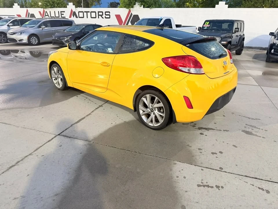 2016 Hyundai Veloster - Image 7 of 11