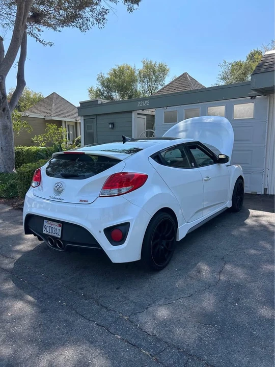 2016 Hyundai Veloster - Image 4 of 8