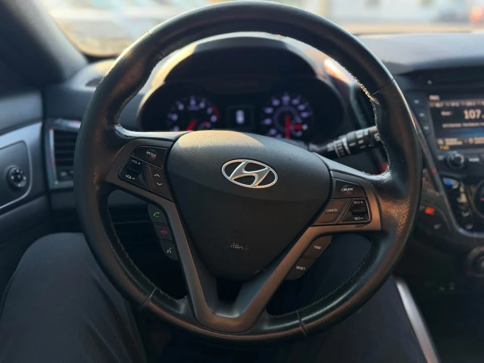 2016 Hyundai Veloster - Image 3 of 10