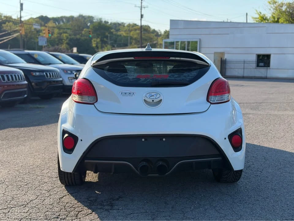 2016 Hyundai Veloster - Image 6 of 10