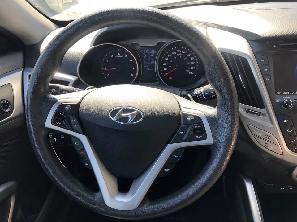 2016 Hyundai Veloster - Image 18 of 20