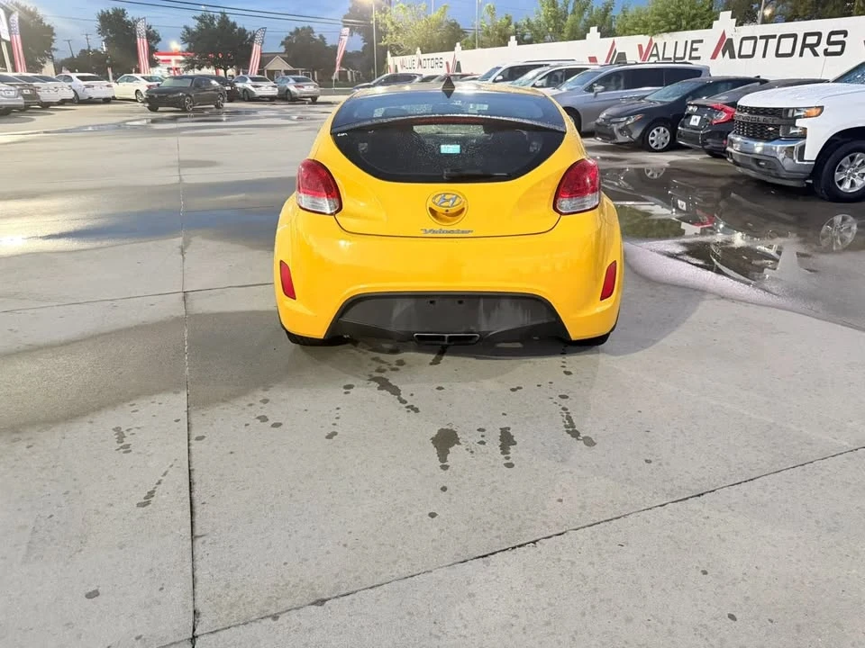 2016 Hyundai Veloster - Image 6 of 11