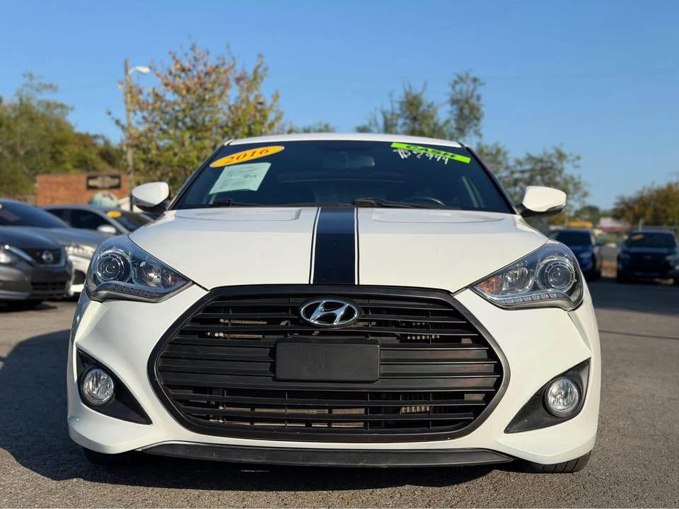 2016 Hyundai Veloster - Image 10 of 10