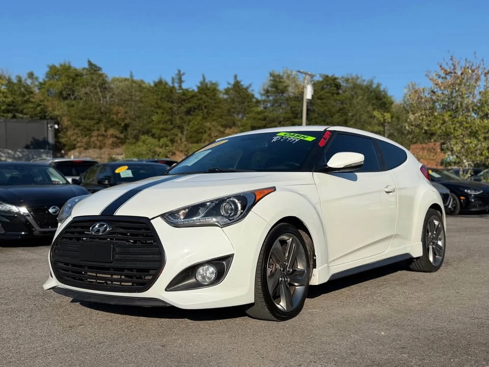 2016 Hyundai Veloster - Image 8 of 10