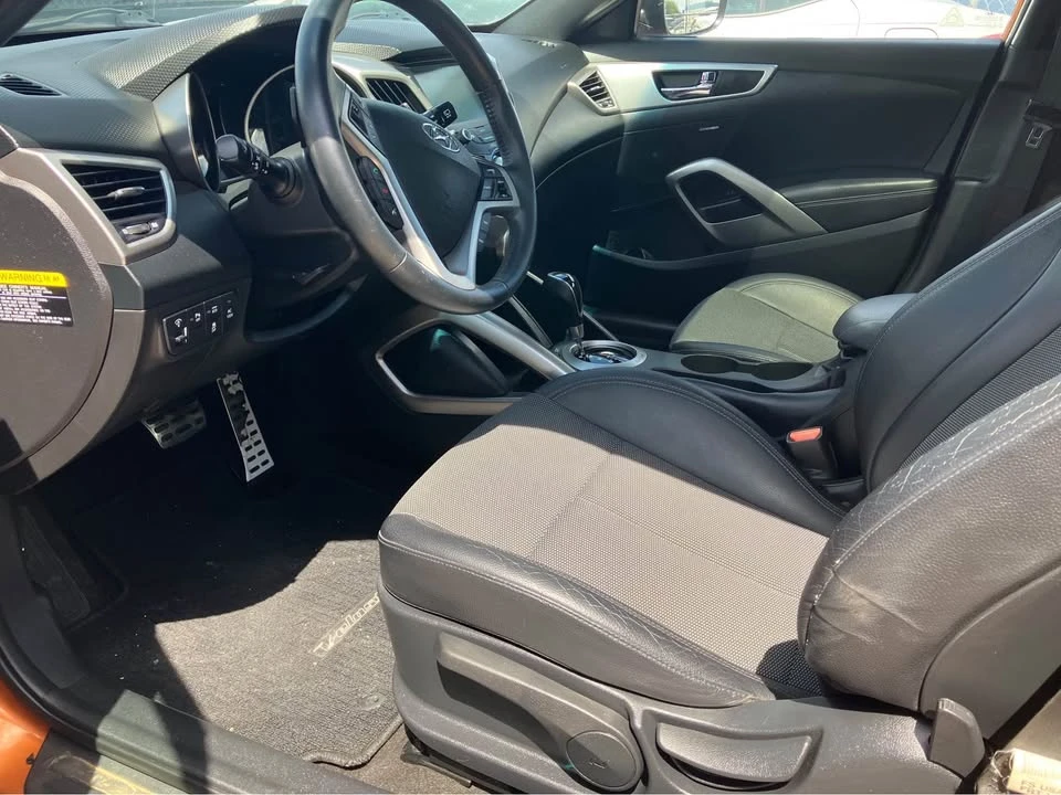 2016 Hyundai Veloster - Image 5 of 9