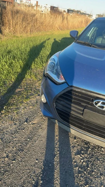 2016 Hyundai Veloster - Image 4 of 4
