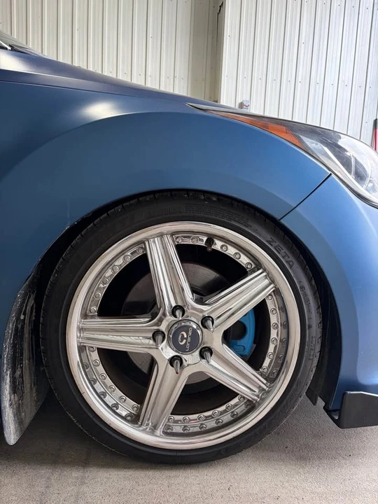 2016 Hyundai Veloster - Image 2 of 16