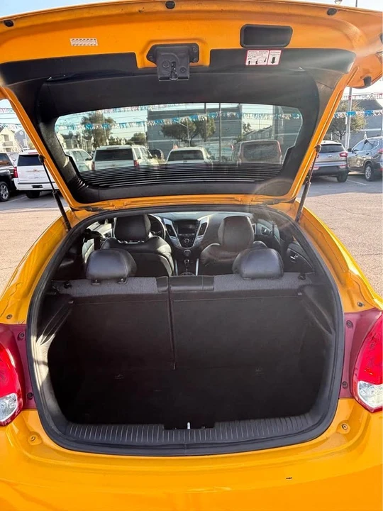 2016 Hyundai Veloster - Image 14 of 14