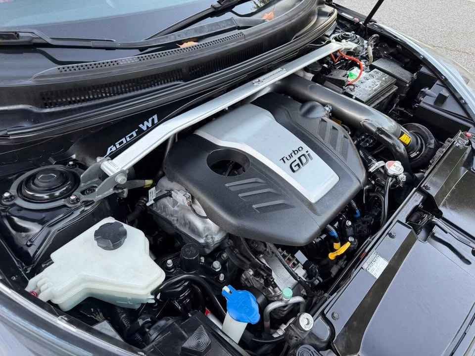 2016 Hyundai Veloster - Image 17 of 20