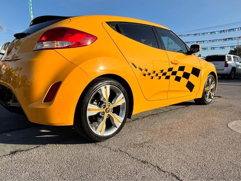 2016 Hyundai Veloster - Image 3 of 14