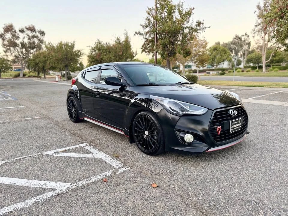 2016 Hyundai Veloster - Image 10 of 20