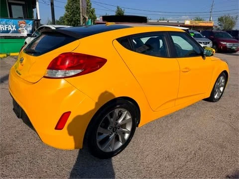 2016 Hyundai Veloster - Image 3 of 8