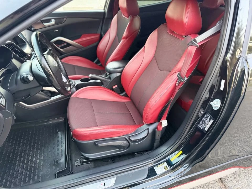 2016 Hyundai Veloster - Image 19 of 20