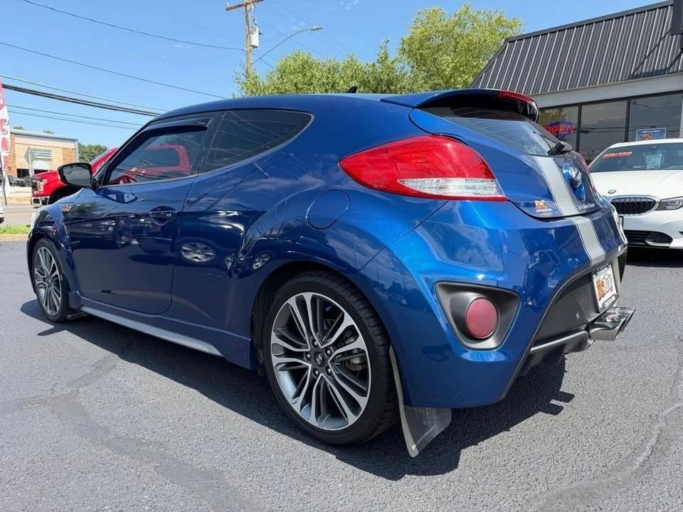 2016 Hyundai Veloster - Image 9 of 19