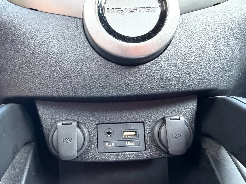 2016 Hyundai Veloster - Image 14 of 15