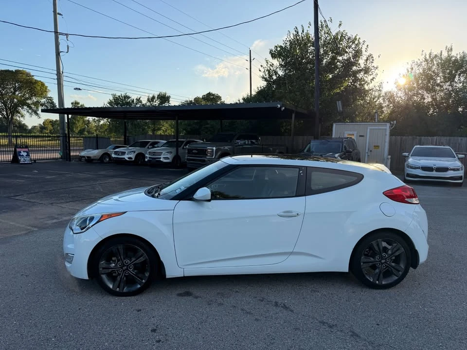 2016 Hyundai Veloster - Image 7 of 15