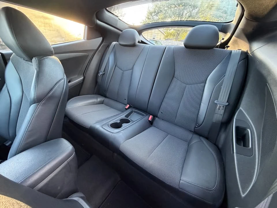 2016 Hyundai Veloster - Image 12 of 15
