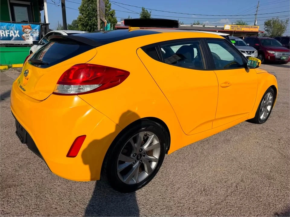 2016 Hyundai Veloster - Image 3 of 8