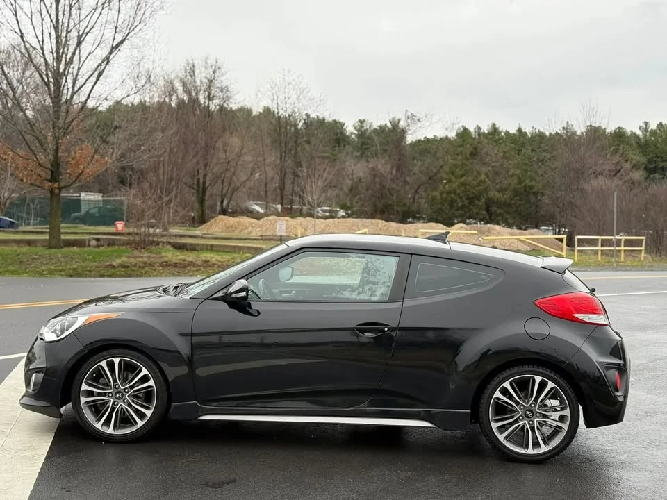 2016 Hyundai Veloster - Image 11 of 20
