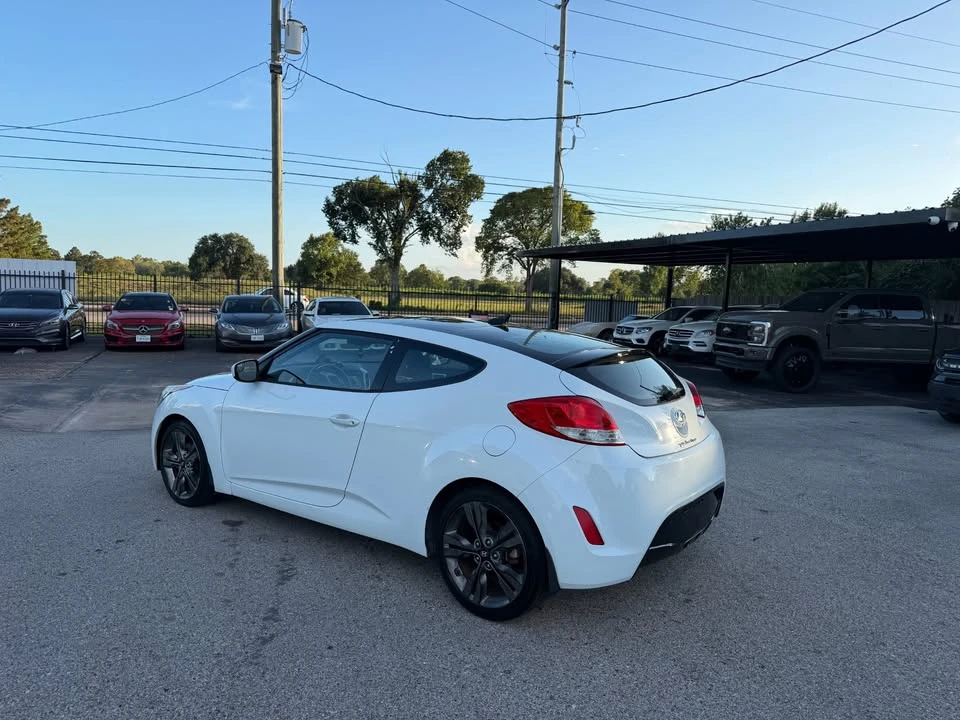 2016 Hyundai Veloster - Image 6 of 15