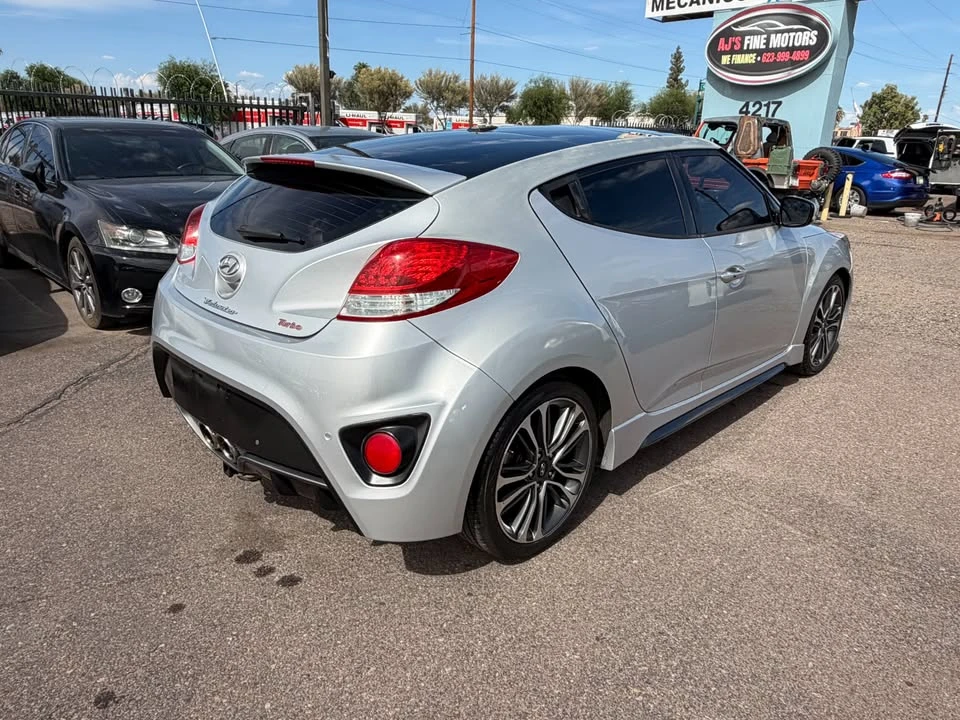 2016 Hyundai Veloster - Image 2 of 12