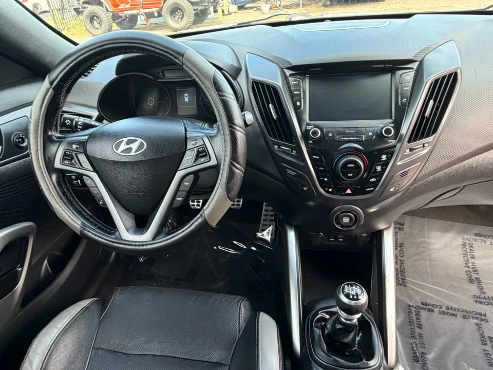 2016 Hyundai Veloster - Image 9 of 12