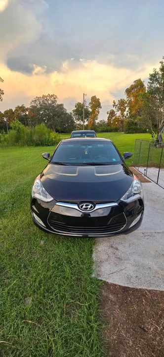 2016 Hyundai Veloster - Image 8 of 12