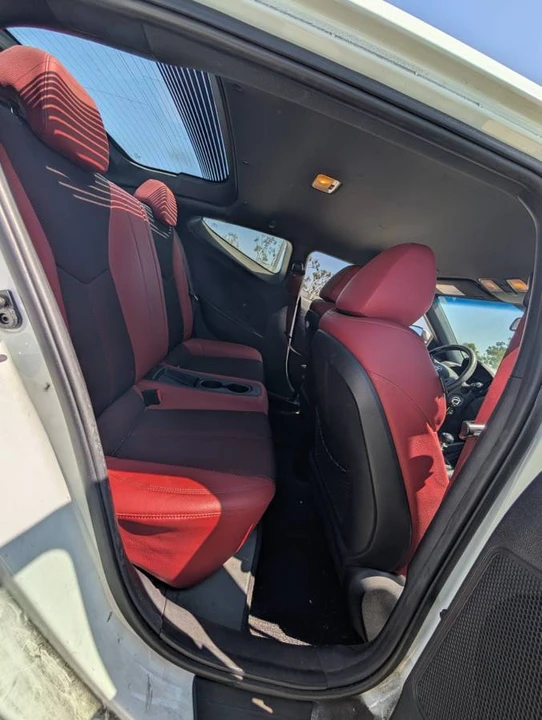 2016 Hyundai Veloster - Image 22 of 22