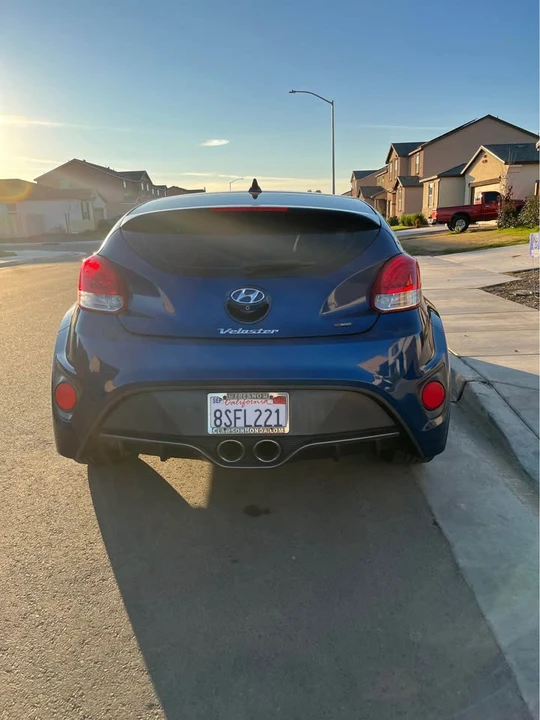 2016 Hyundai Veloster - Image 9 of 11