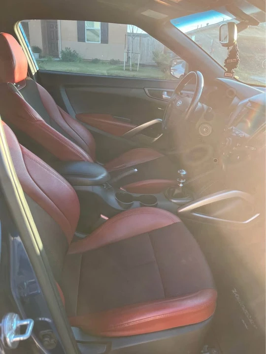 2016 Hyundai Veloster - Image 7 of 11