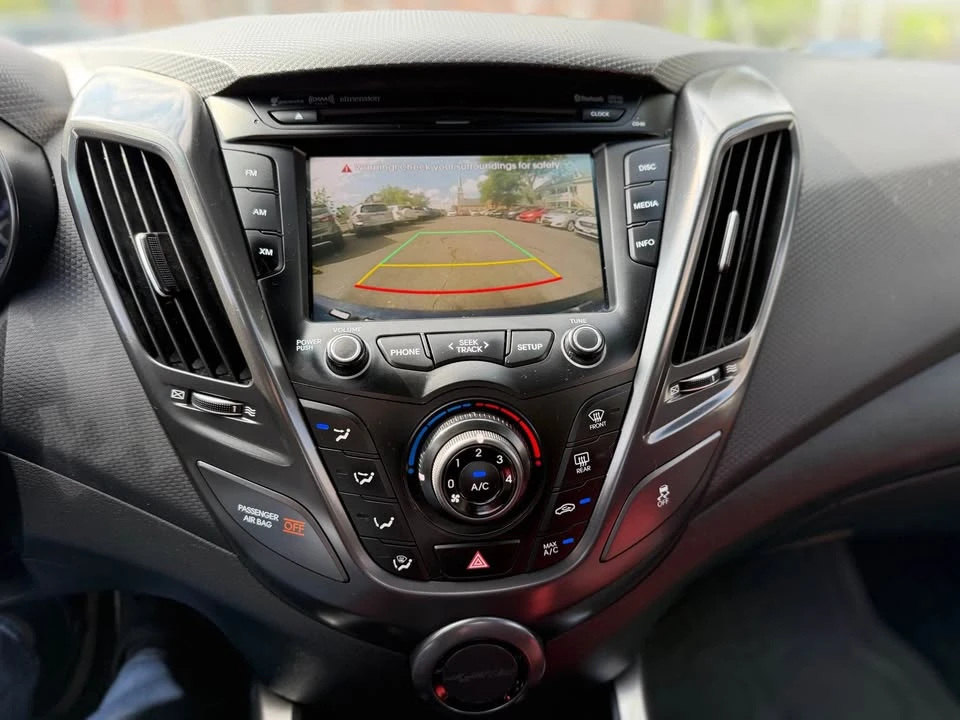 2016 Hyundai Veloster - Image 16 of 20
