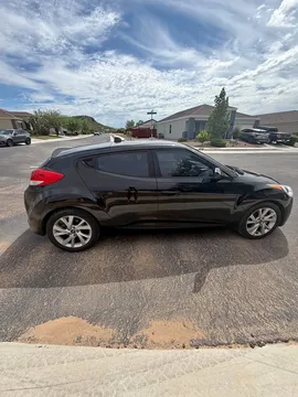 2016 Hyundai Veloster R-spec Coupe 3D