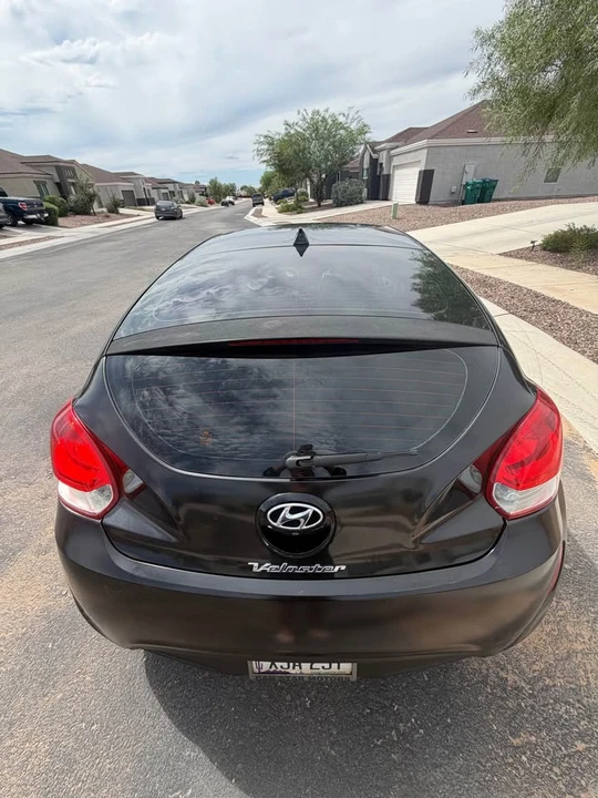 2016 Hyundai Veloster - Image 4 of 11