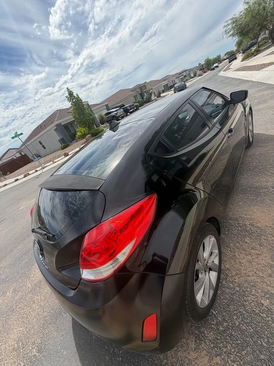 2016 Hyundai Veloster - Image 9 of 11