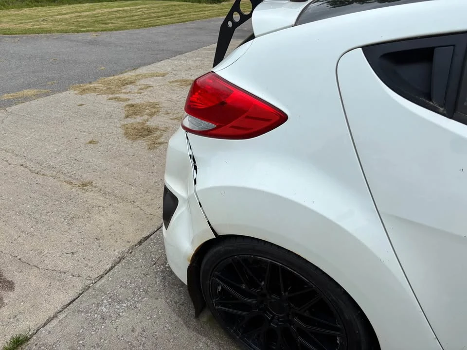 2016 Hyundai Veloster - Image 4 of 7