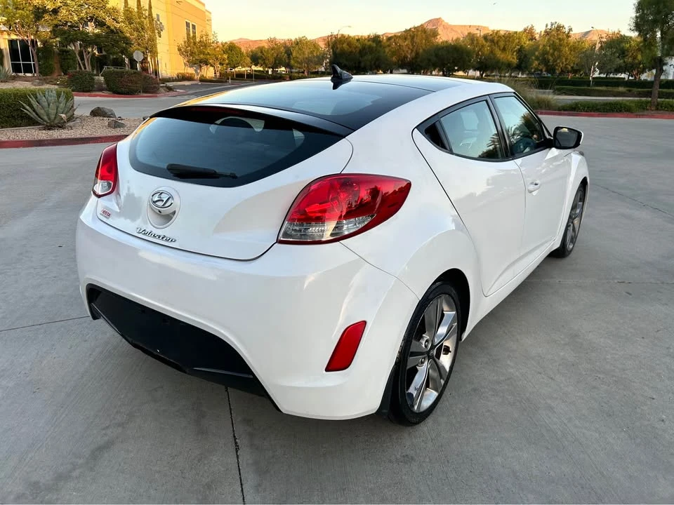 2016 Hyundai Veloster - Image 6 of 20