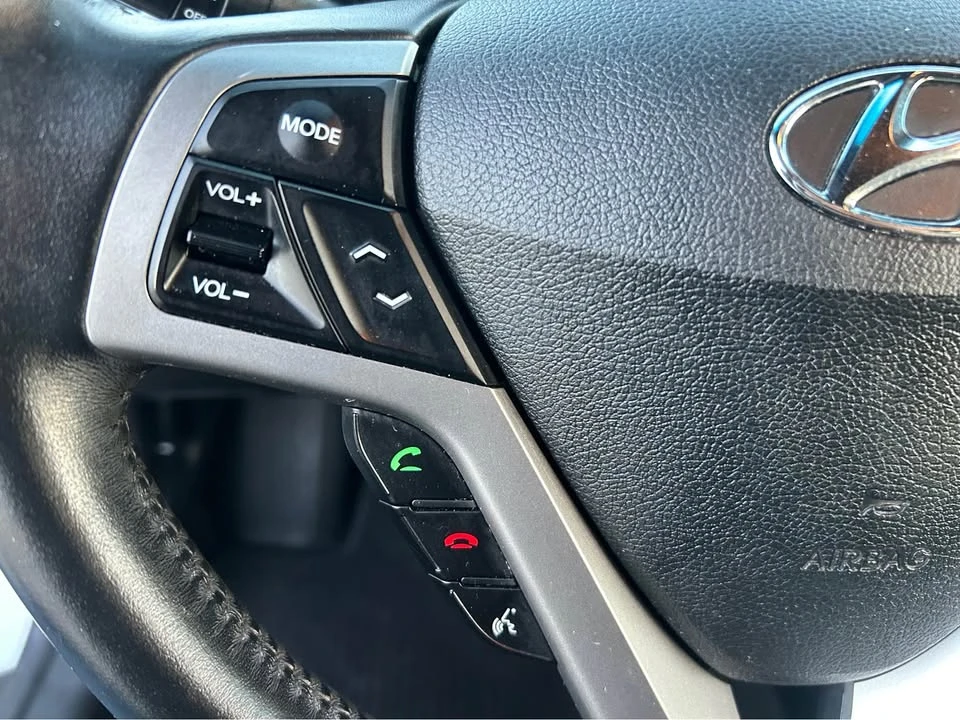 2016 Hyundai Veloster - Image 14 of 20