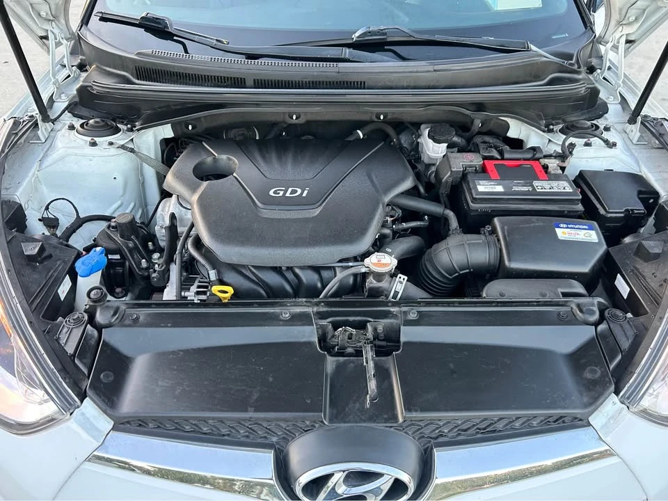 2016 Hyundai Veloster - Image 19 of 20