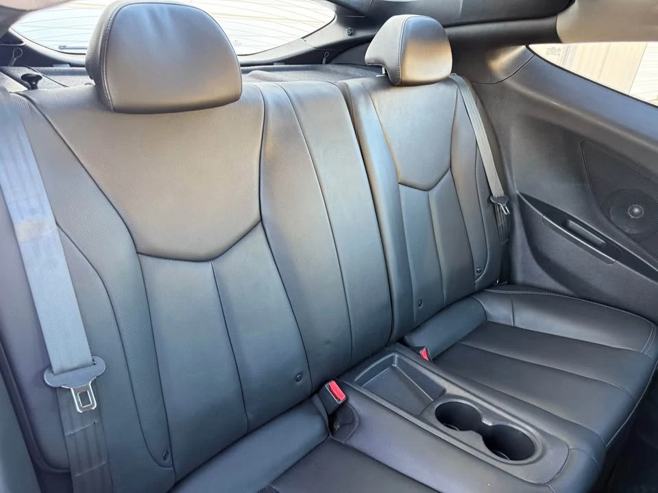 2016 Hyundai Veloster - Image 16 of 18