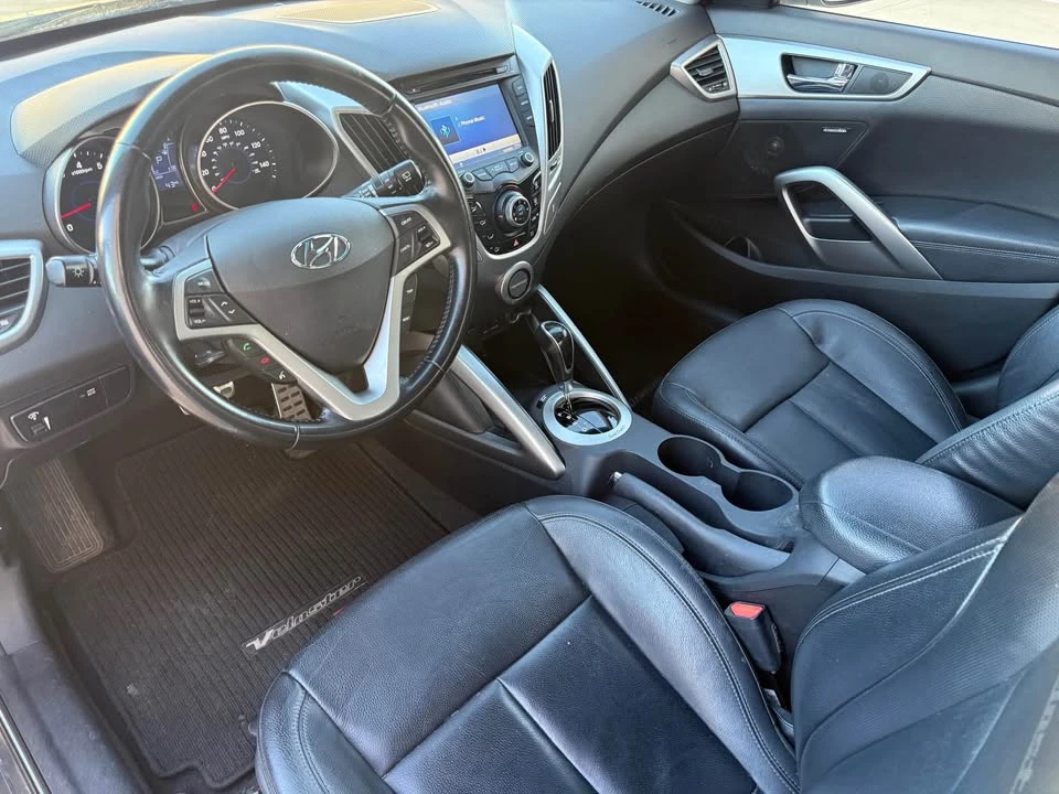 2016 Hyundai Veloster - Image 12 of 18