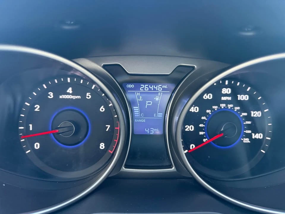 2016 Hyundai Veloster - Image 9 of 18