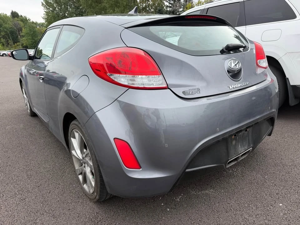 2016 Hyundai Veloster - Image 4 of 6