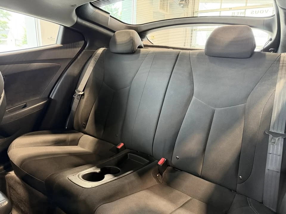 2016 Hyundai Veloster - Image 7 of 13