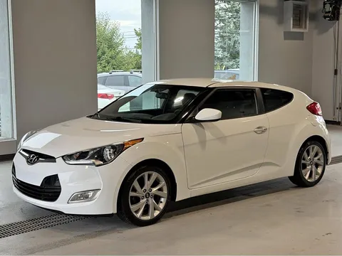 2016 Hyundai Veloster SE