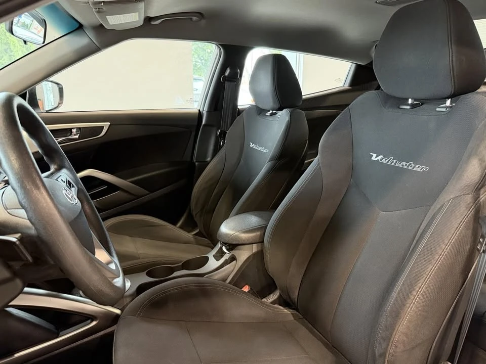 2016 Hyundai Veloster - Image 4 of 13