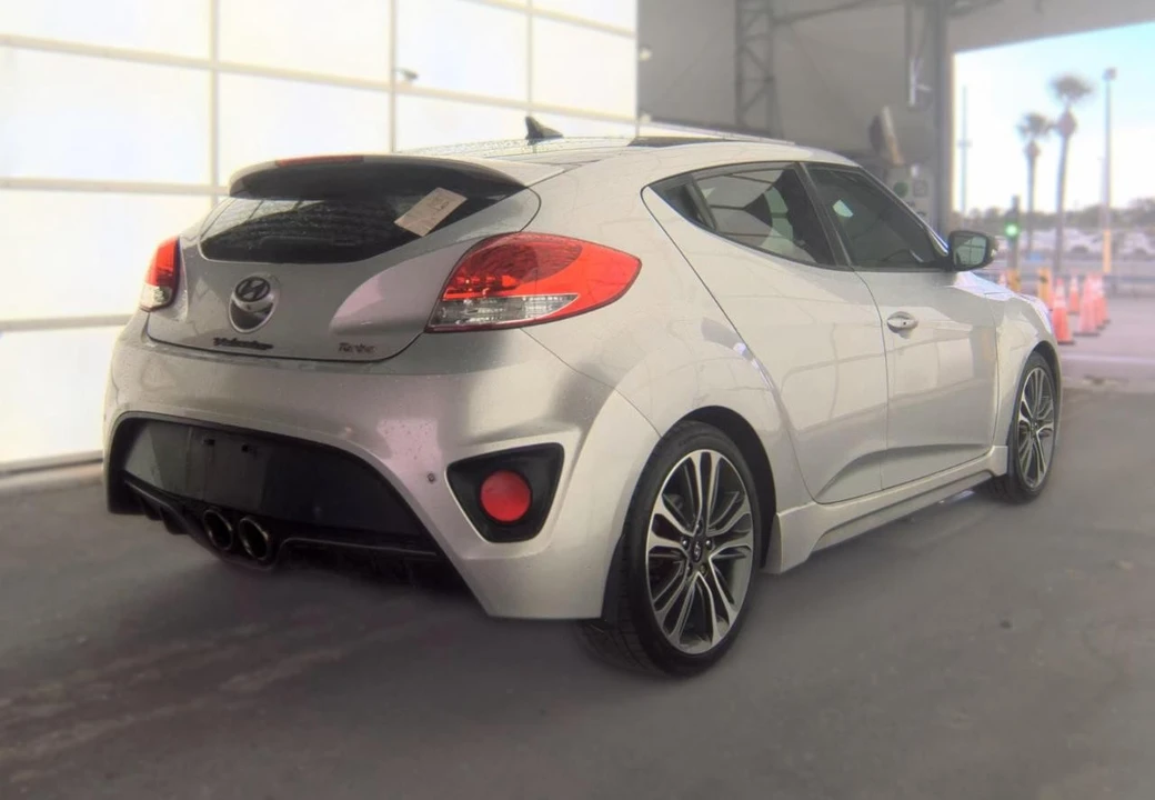 2016 Hyundai Veloster - Image 4 of 12