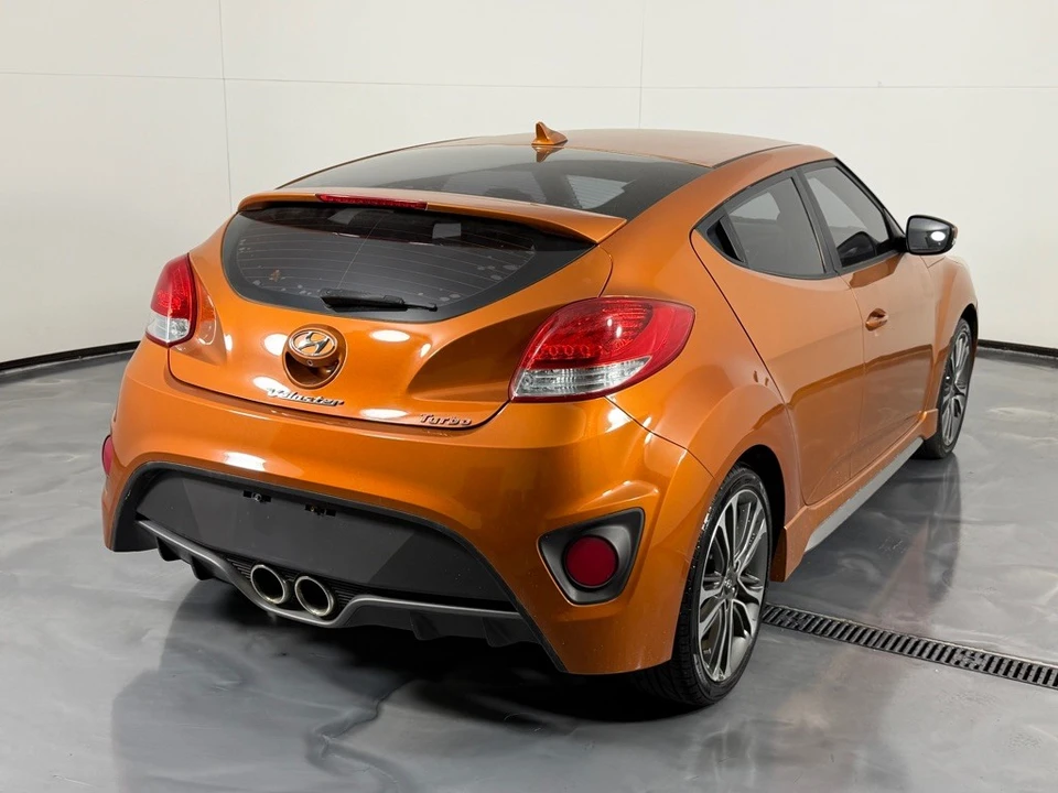 2016 Hyundai Veloster - Image 5 of 21
