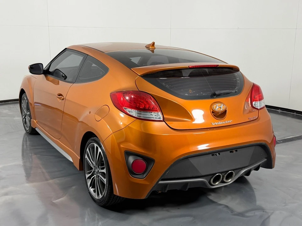 2016 Hyundai Veloster - Image 7 of 21